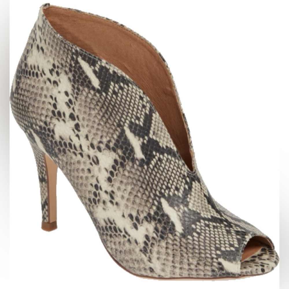 Halogen rowen bootie